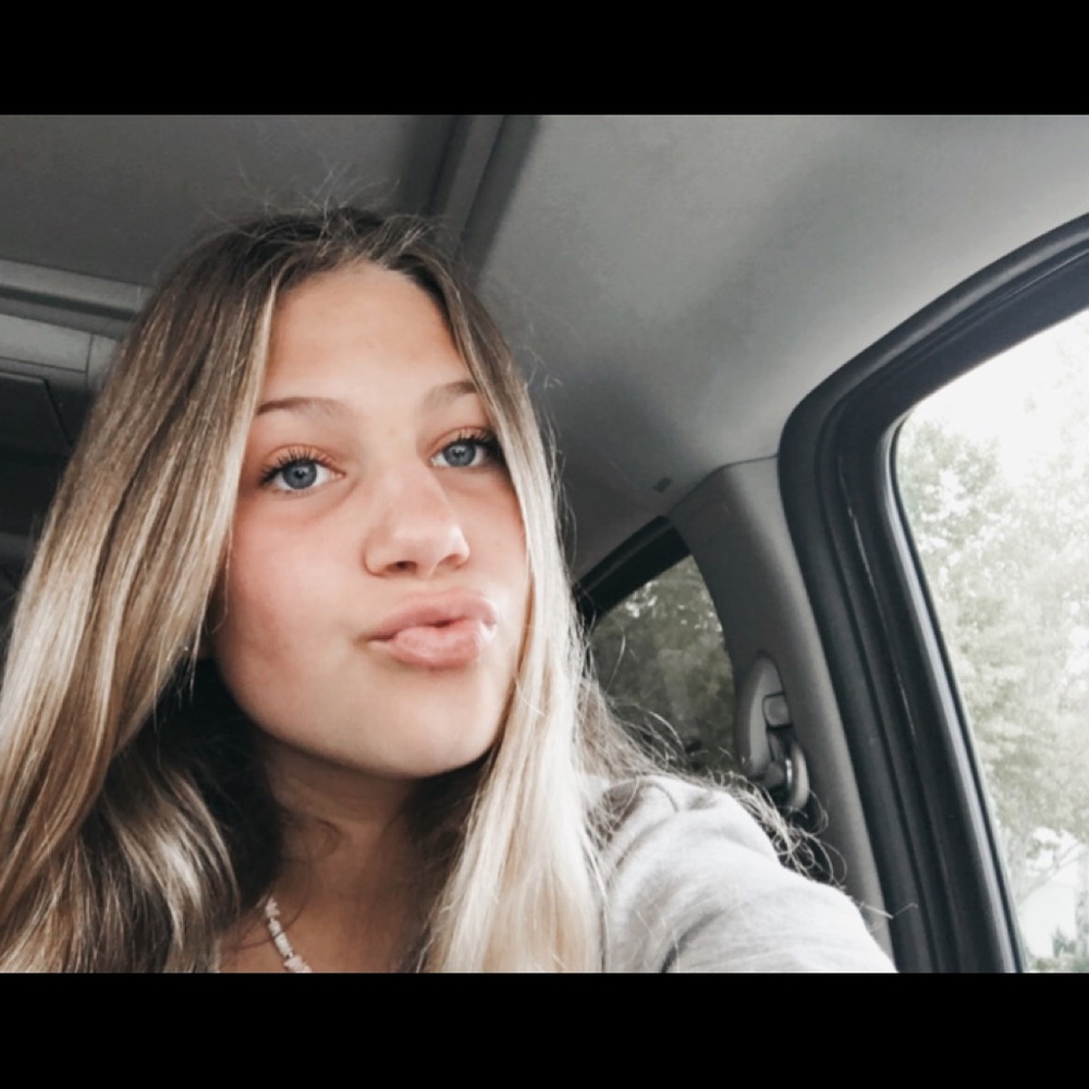 Meet your Posher, Emilie